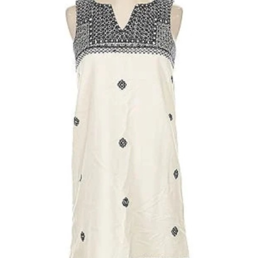 Beachlunchlounge Black and White Patterned Top